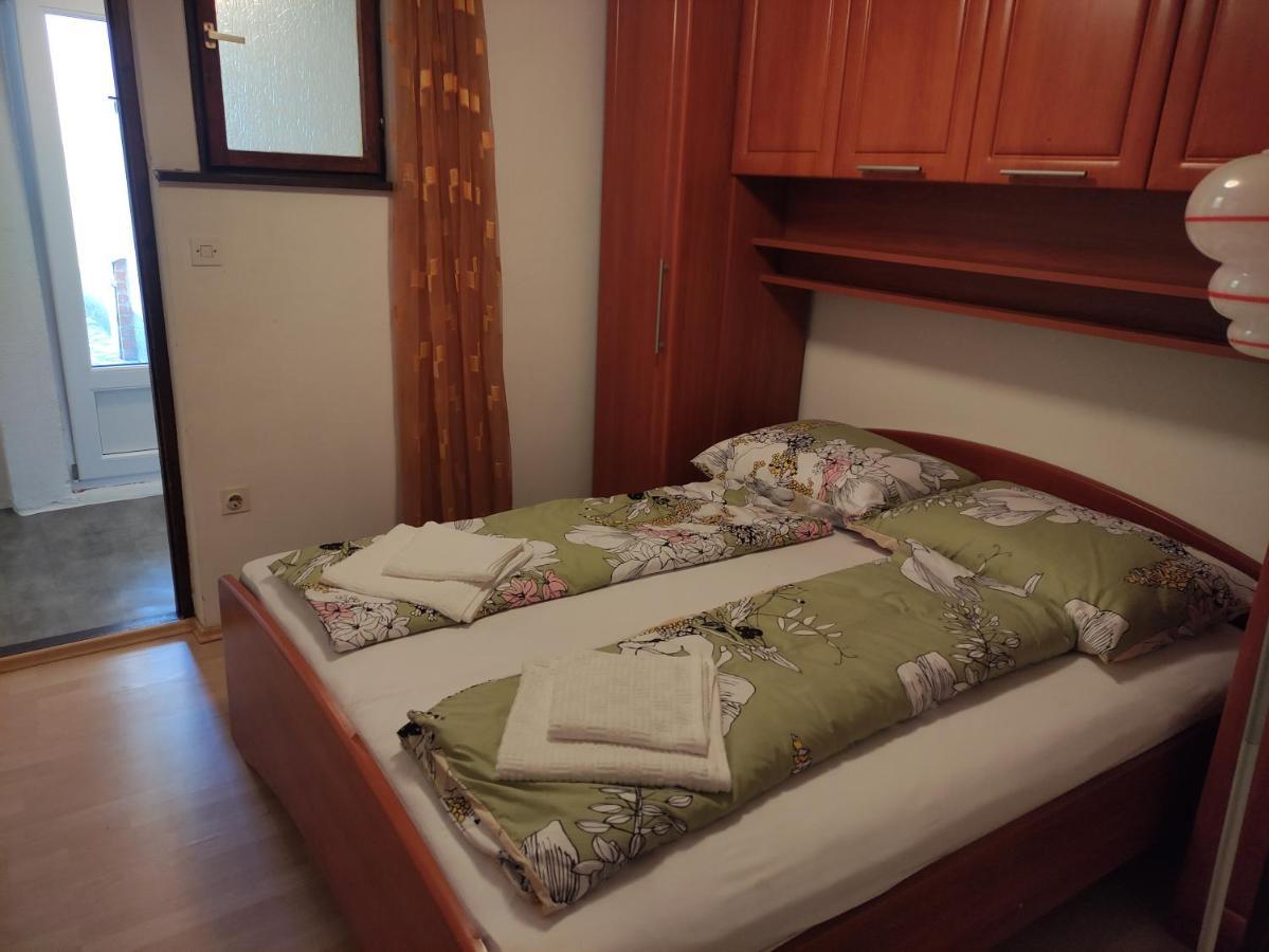 Apartment Valenta Porec Exterior photo